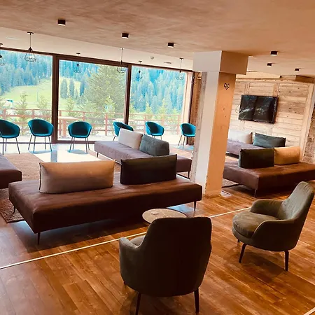 Hotel Carlomagno Madonna